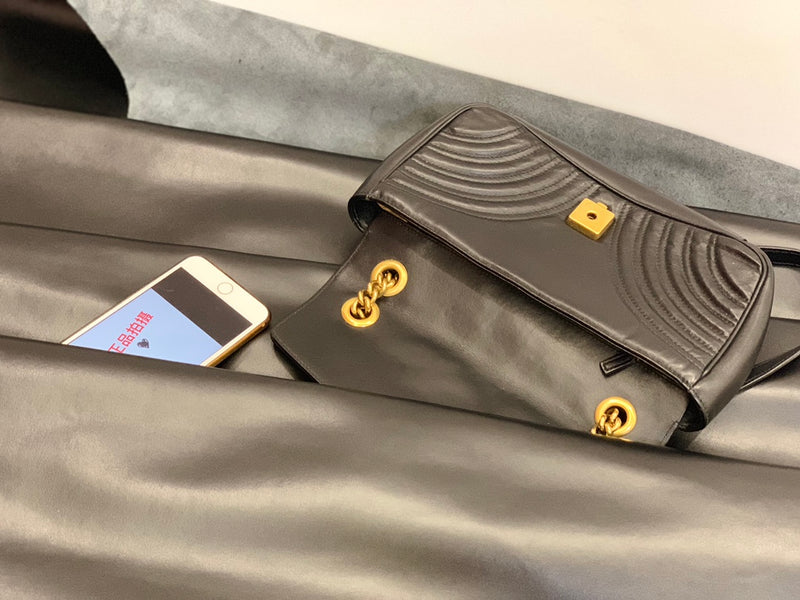 Gucci Marmont Grande