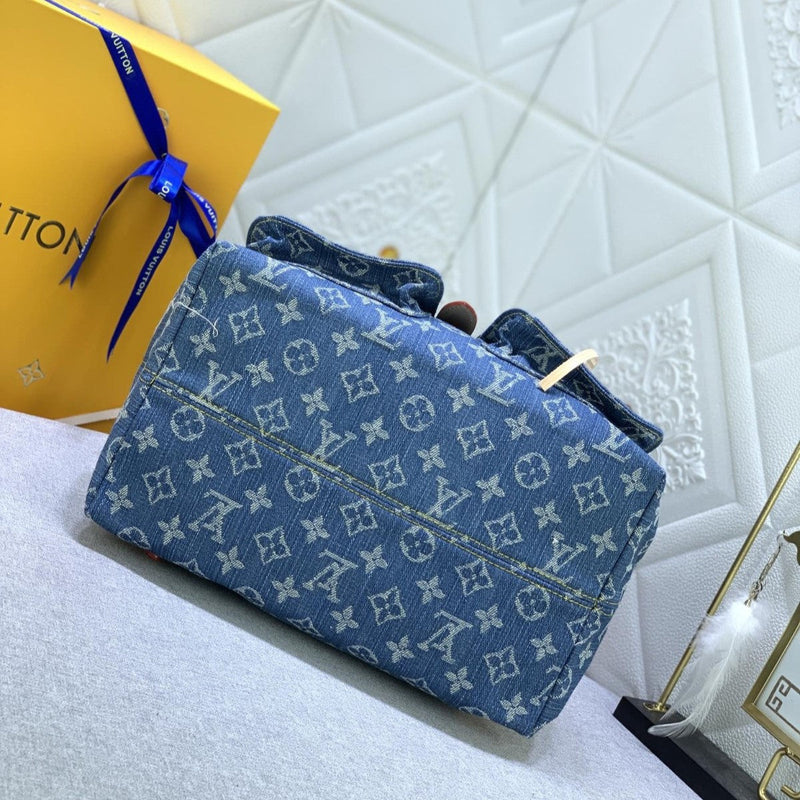 Mochila Modelo Louis Vuitton Monogram Denim Logo Gold Tan