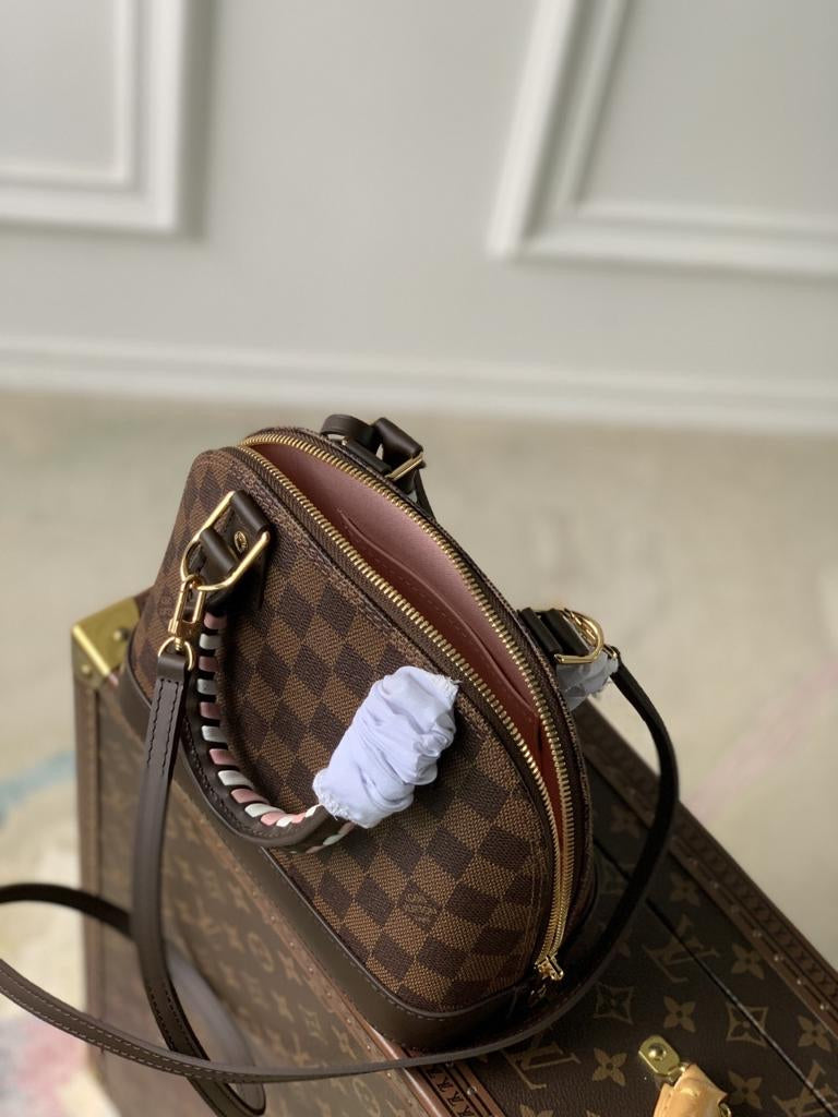 Bolsa Modelo Louis Vuitton Alma BB