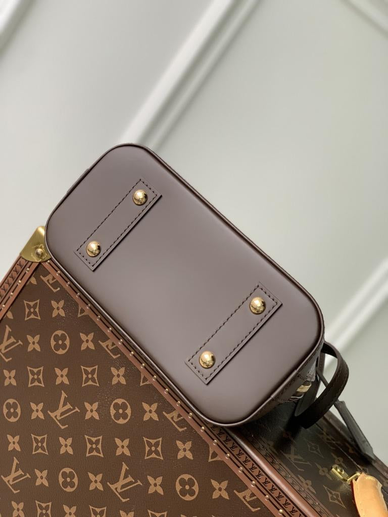 Bolsa Modelo Louis Vuitton Alma BB