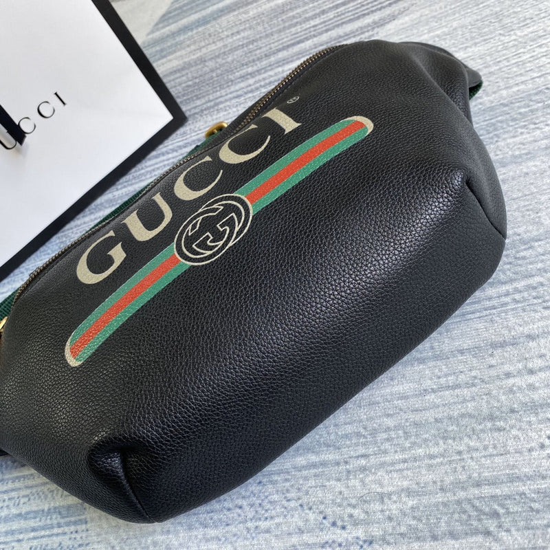 Pochete Modelo Gucci Couro de Bezerro