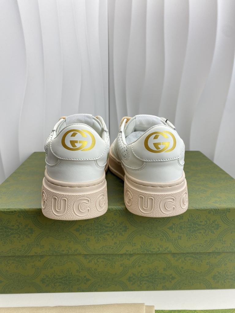 Tenis Modelo Gucci com Relevo