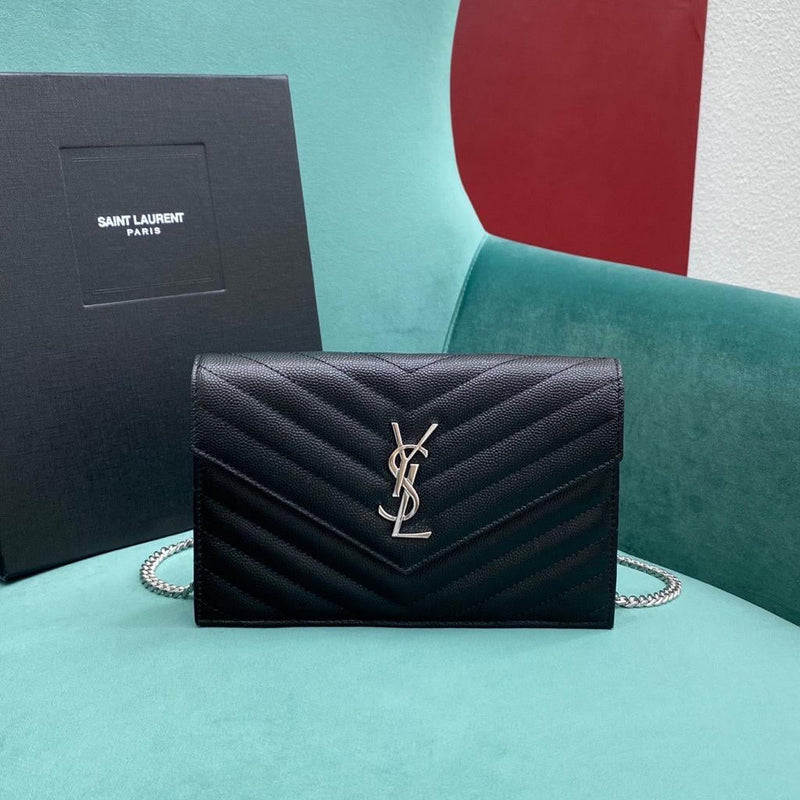 Clutch Modelo Saint Laurent Envelope Matelassê