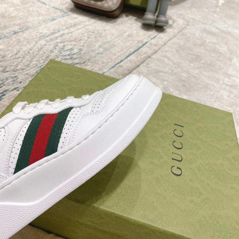 Tênis Modelo Gucci Cano Baixo com Faixa Web