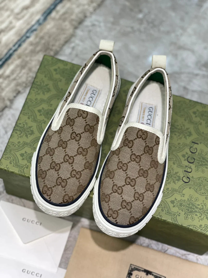 Slip-on Modelo Gucci Tennis 1977 Monogramado