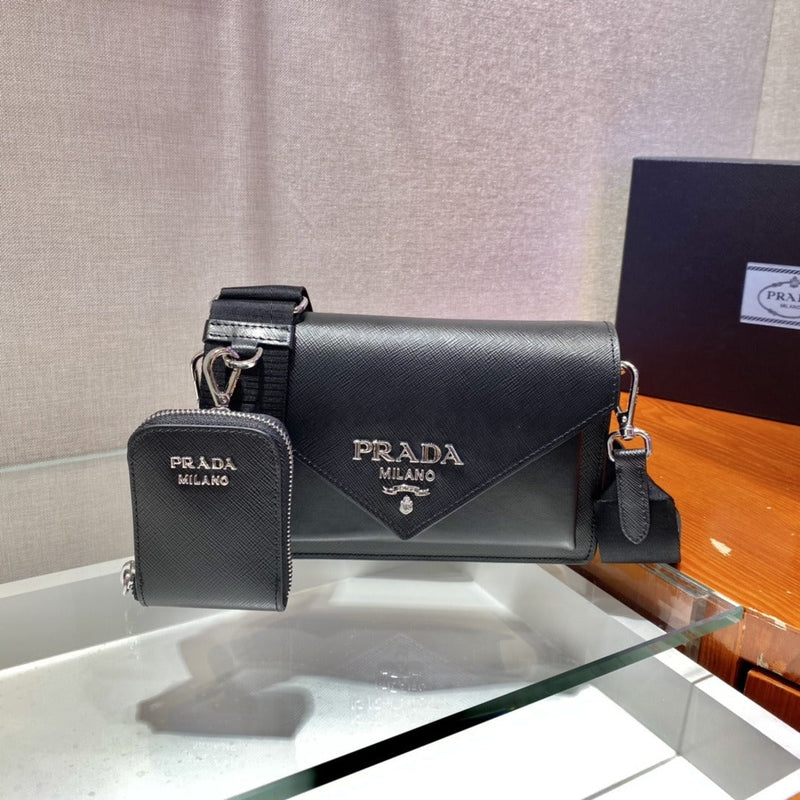 Bolsa Modelo Prada Envelope Mini em Couro Saffiano