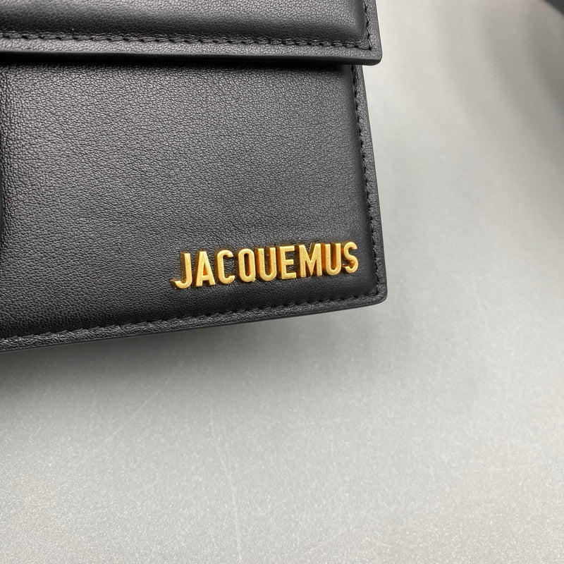 Bolsa Modelo Jacquemus Tote Le Grand Bambino de Couro