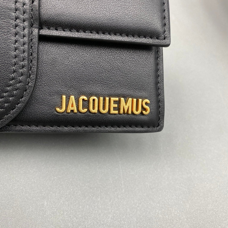 Bolsa Modelo Jacquemus Tote Le Bambino de Couro