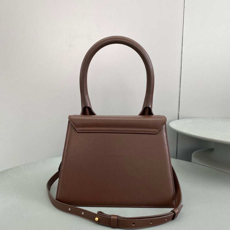 Bolsa Modelo Jacquemus Le Grand Chiquito