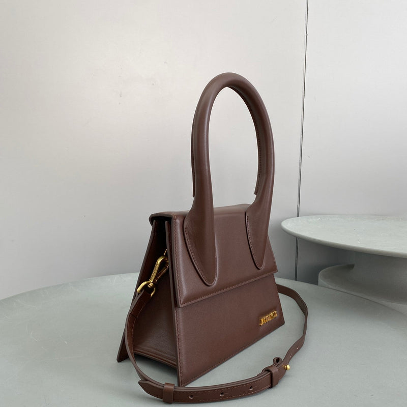 Bolsa Modelo Jacquemus Le Grand Chiquito