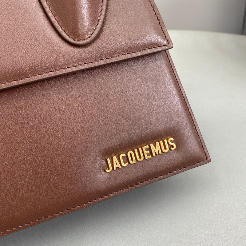 Bolsa Modelo Jacquemus Le Grand Chiquito