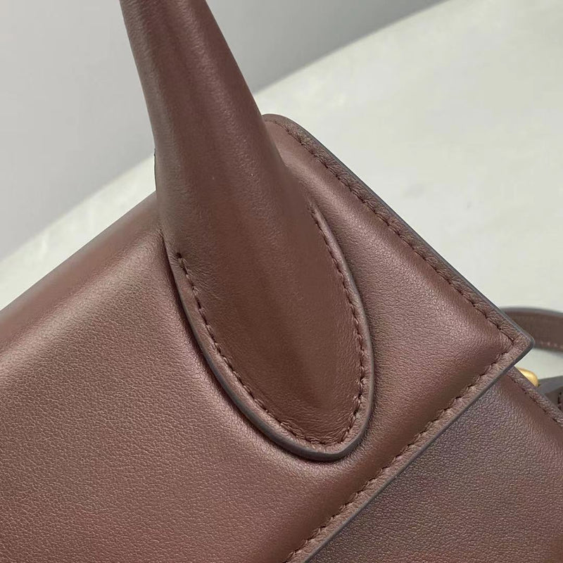 Bolsa Modelo Jacquemus Le Chiquito Moyen