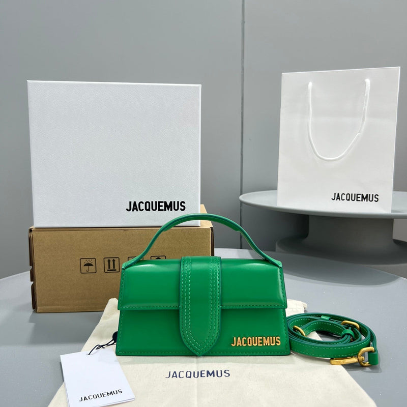 Bolsa Modelo Jacquemus Tote Le Bambino de Couro