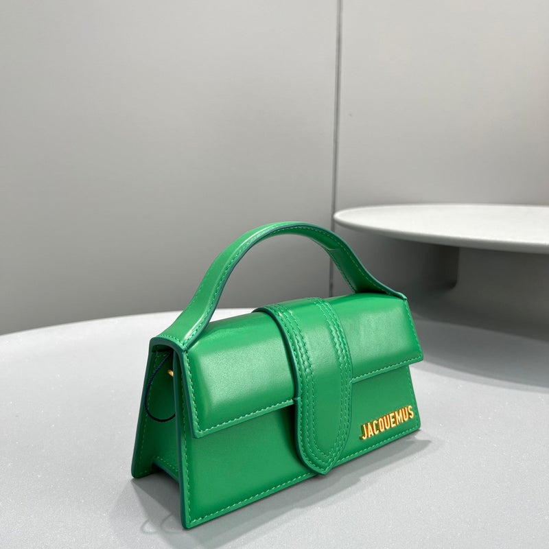 Bolsa Modelo Jacquemus Tote Le Bambino de Couro