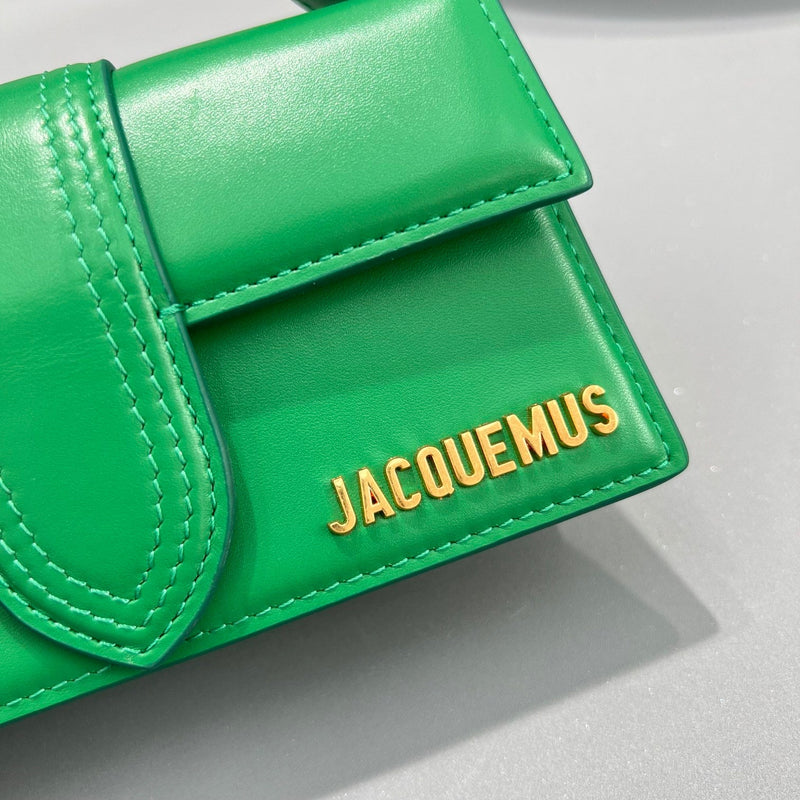 Bolsa Modelo Jacquemus Tote Le Bambino de Couro