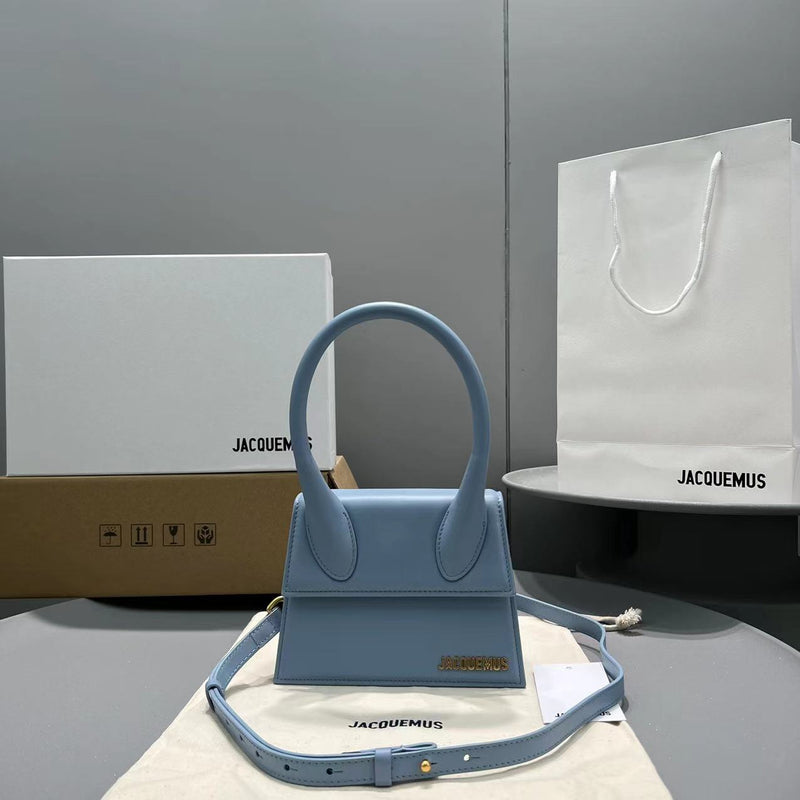 Bolsa Modelo Jacquemus Le Chiquito Moyen