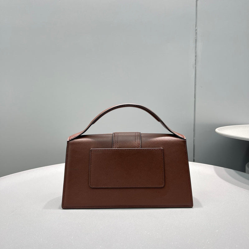 Bolsa Modelo Jacquemus Tote Le Grand Bambino de Couro