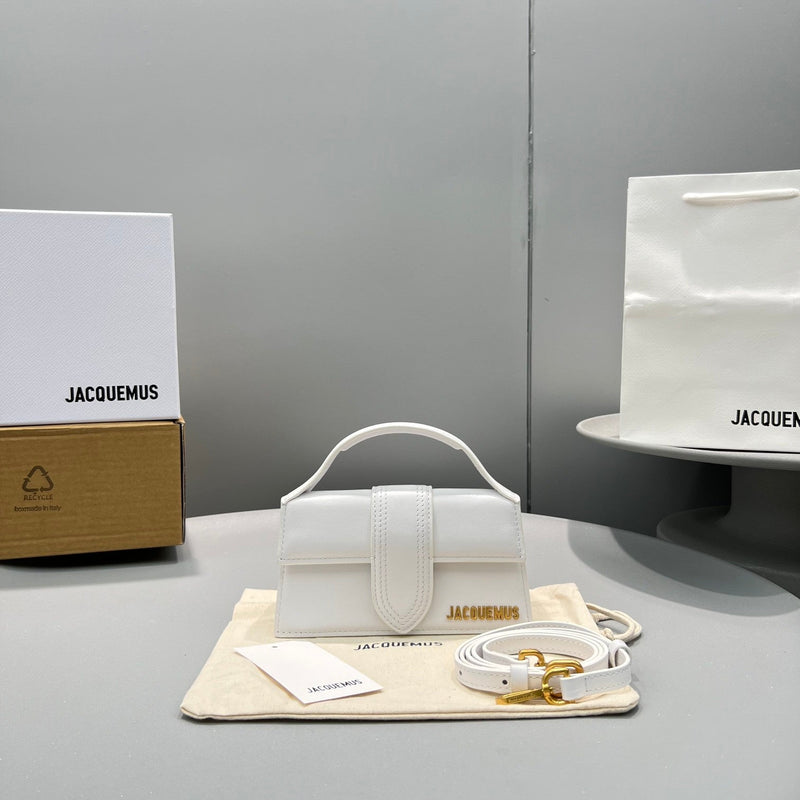 Bolsa Modelo Jacquemus Tote Le Bambino de Couro