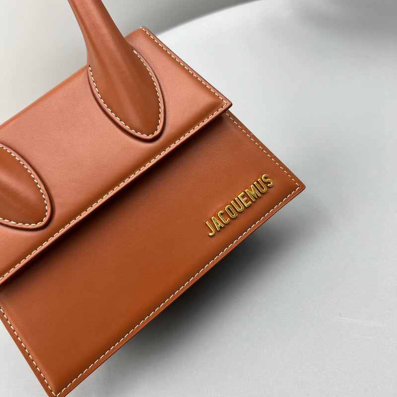 Bolsa Modelo Jacquemus Le Chiquito Moyen