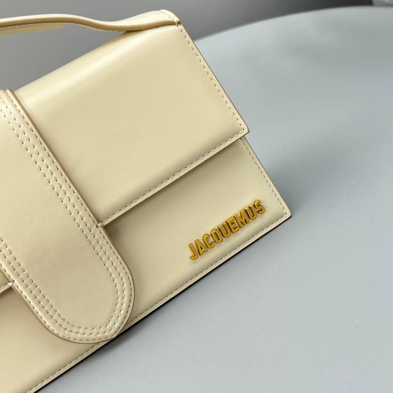 Bolsa Modelo Jacquemus Tote Le Grand Bambino de Couro