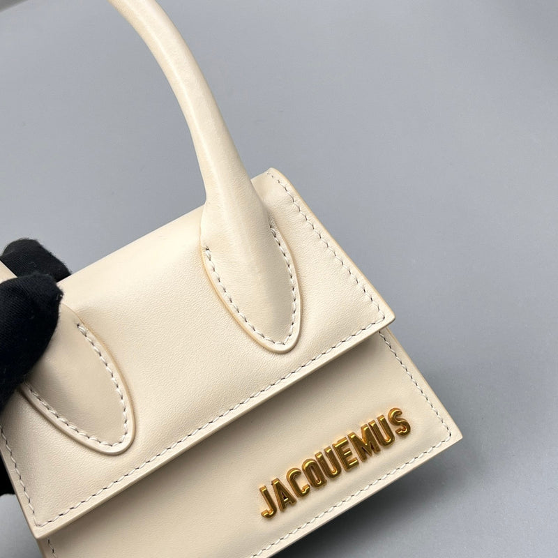 Bolsa Modelo Jacquemus Le Chiquito