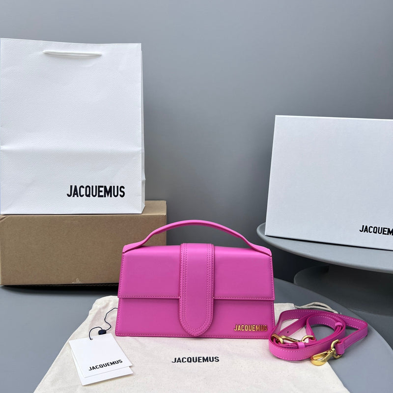 Bolsa Modelo Jacquemus Tote Le Grand Bambino de Couro