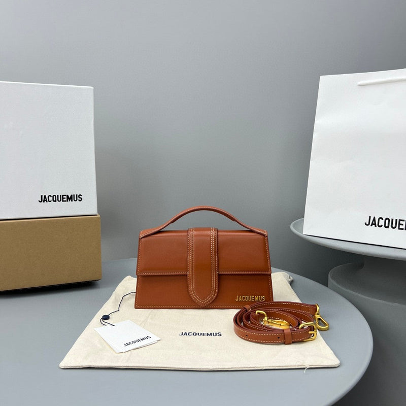 Bolsa Modelo Jacquemus Tote Le Grand Bambino de Couro