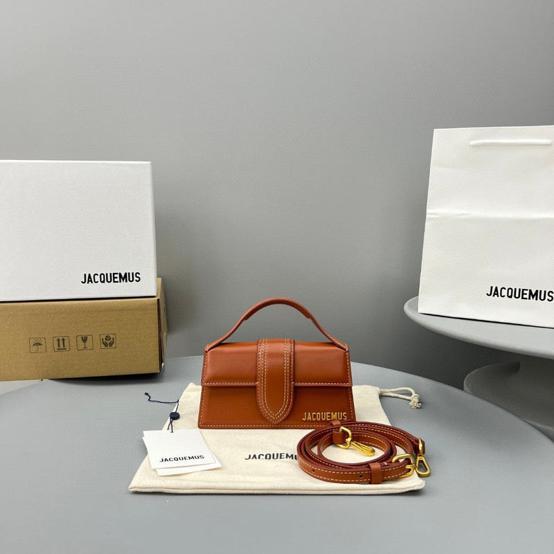 Bolsa Modelo Jacquemus Tote Le Bambino de Couro