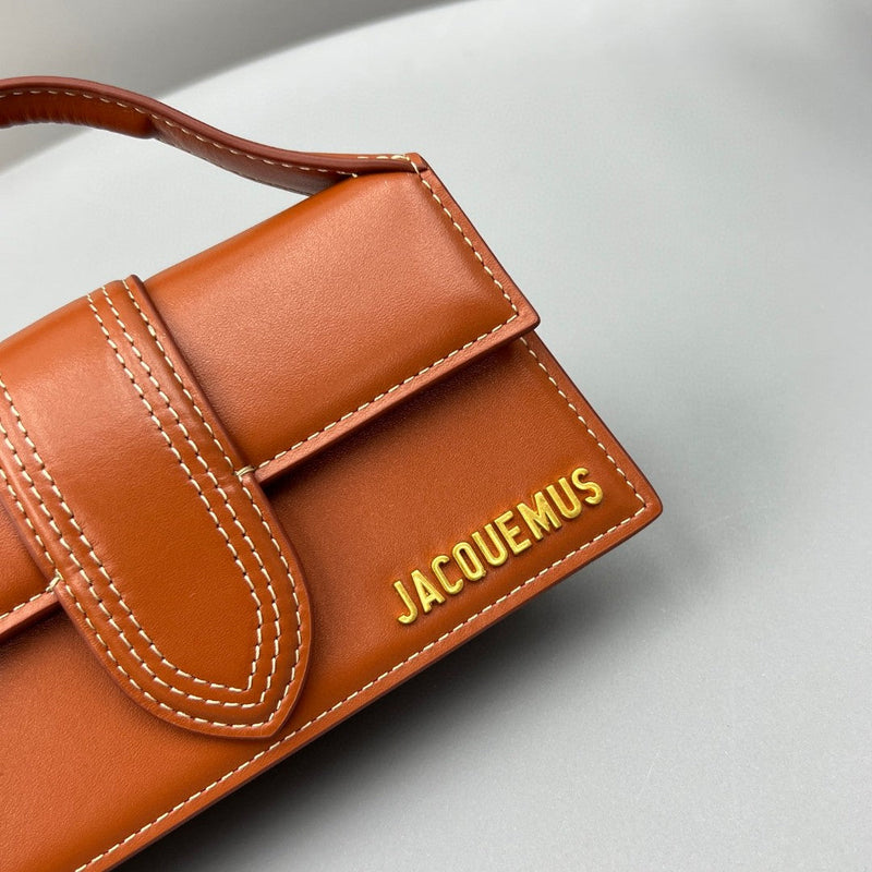 Bolsa Modelo Jacquemus Tote Le Bambino de Couro