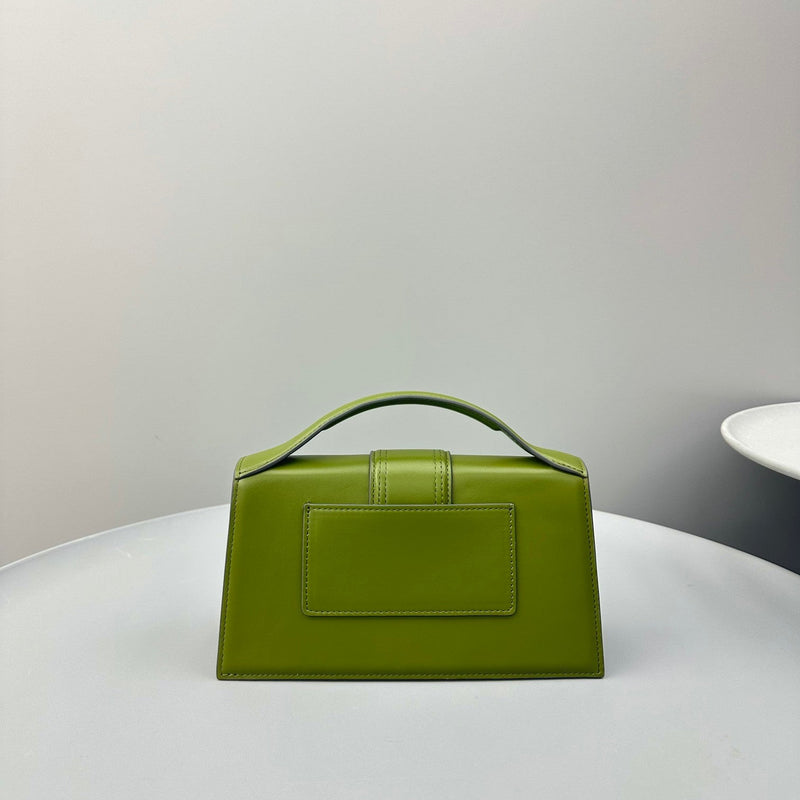 Bolsa Modelo Jacquemus Tote Le Grand Bambino de Couro