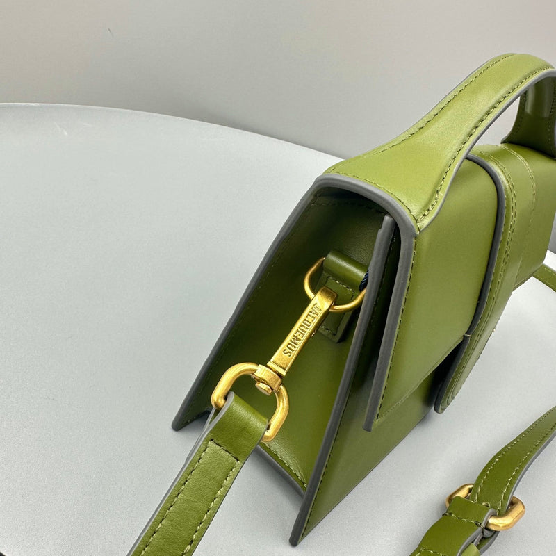 Bolsa Modelo Jacquemus Tote Le Grand Bambino de Couro