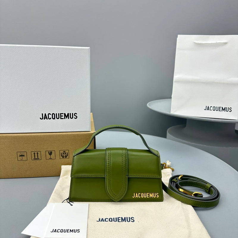 Bolsa Modelo Jacquemus Tote Le Bambino de Couro