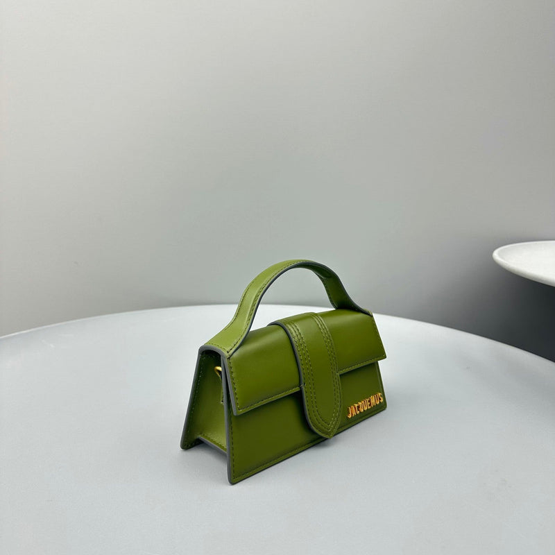 Bolsa Modelo Jacquemus Tote Le Bambino de Couro