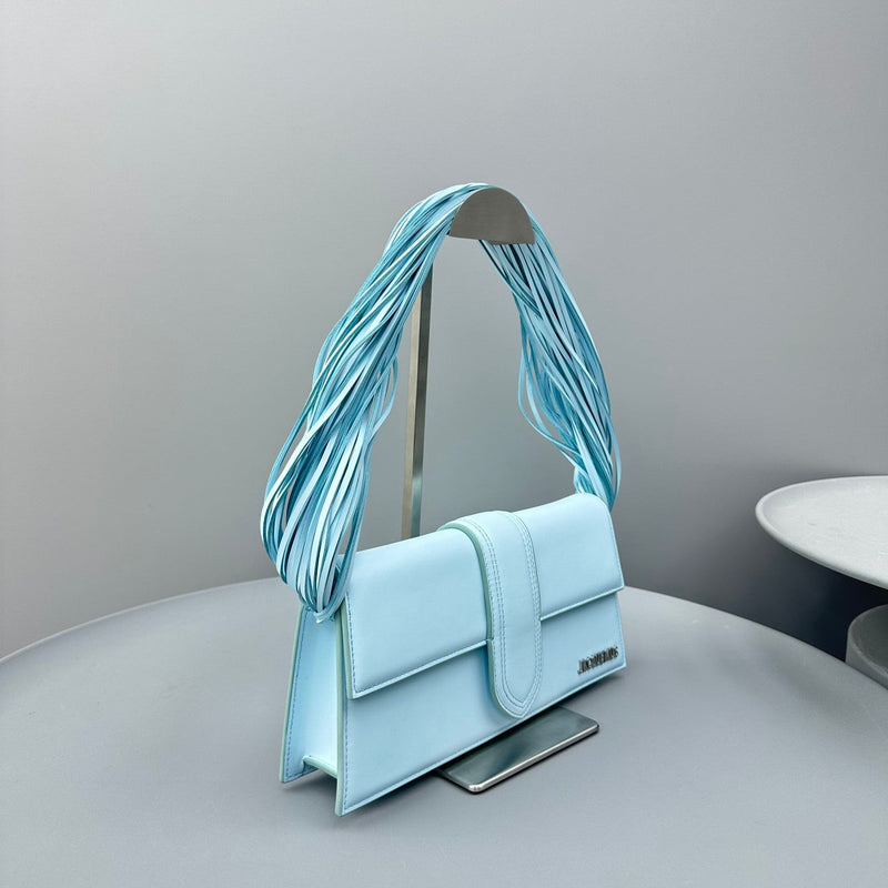 Bolsa Modelo Jacquemus Le Bambino Long Ficiu