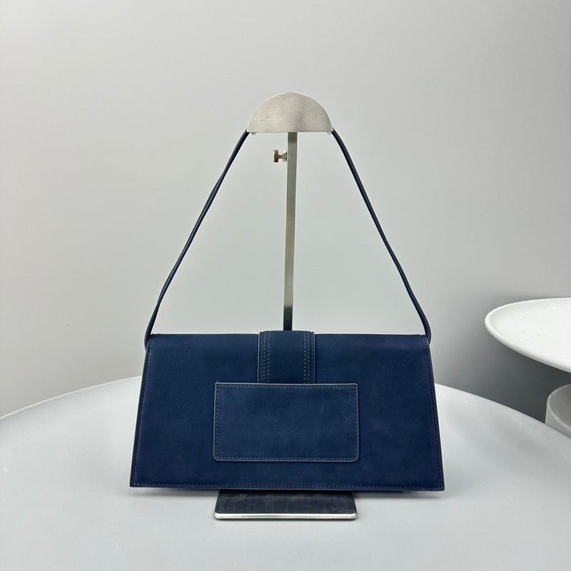 Bolsa Modelo Jacquemus Le Bambino Long Nobuck