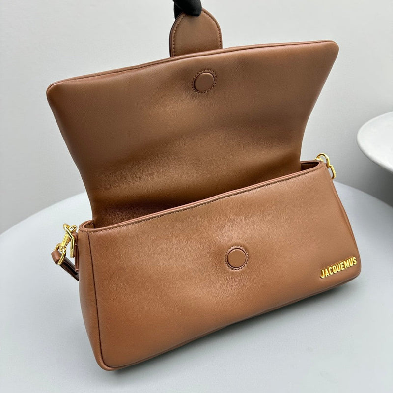 Bolsa Modelo Jacquemus Le Bambimou Acolchoada