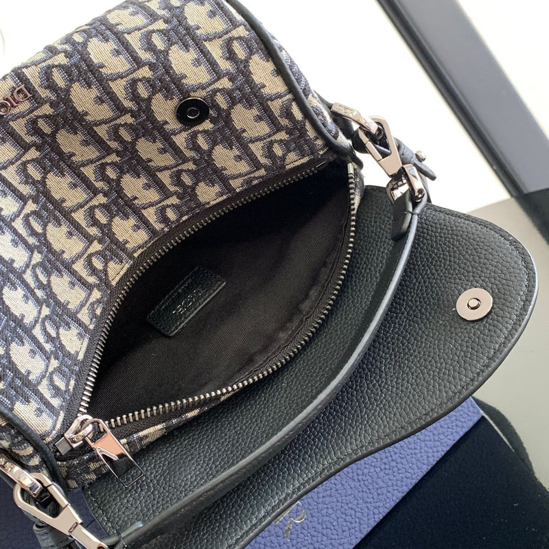 Bolsa Modelo Dior Mini Roller Bag