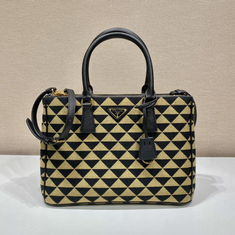 Bolsa Modelo Prada Galleria Grande em Tecido Bordado