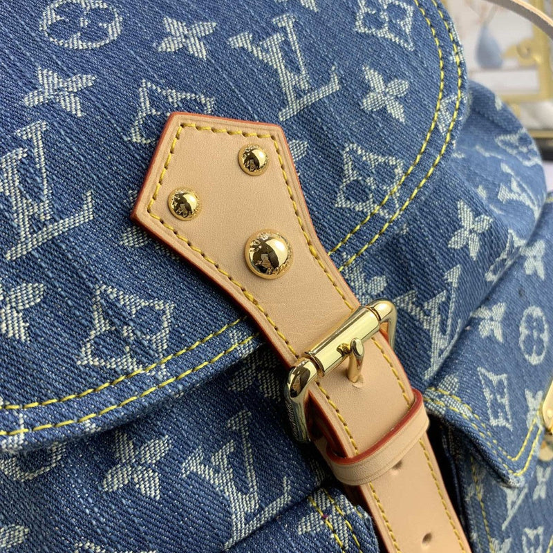 Mochila Modelo Louis Vuitton Monogram Denim Logo Gold Tan