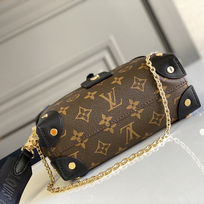 Bolsa Modelo Louis Vuitton Petite Malle Souple Monogram Preto e Bege