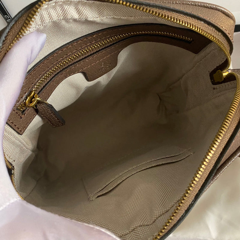 Bolsa Modelo Gucci  Carteiro Ophidia GG pequena