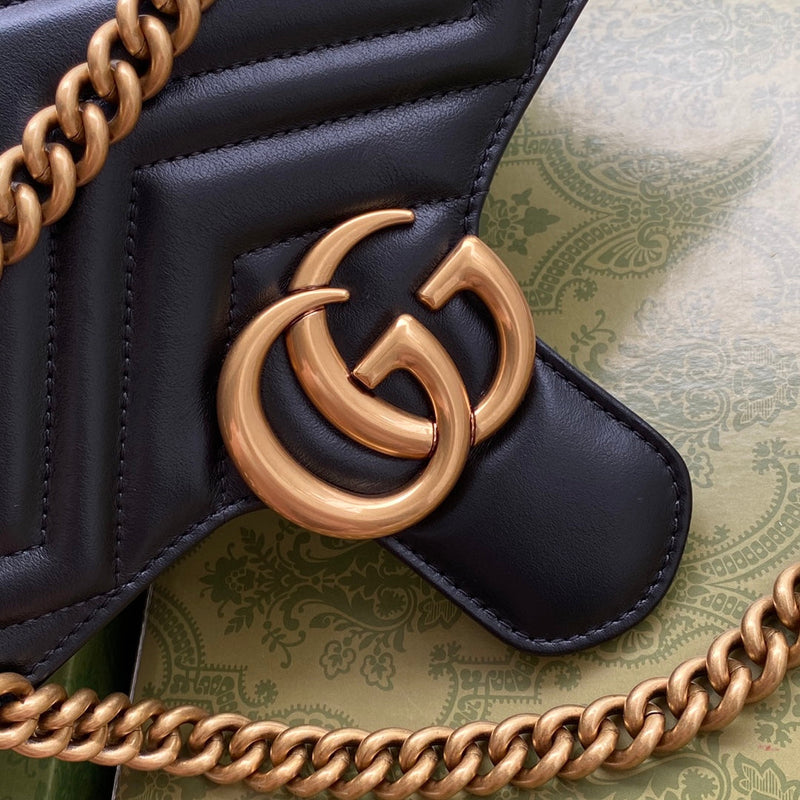 Bolsa Gucci GG Marmont Matelassê Grande