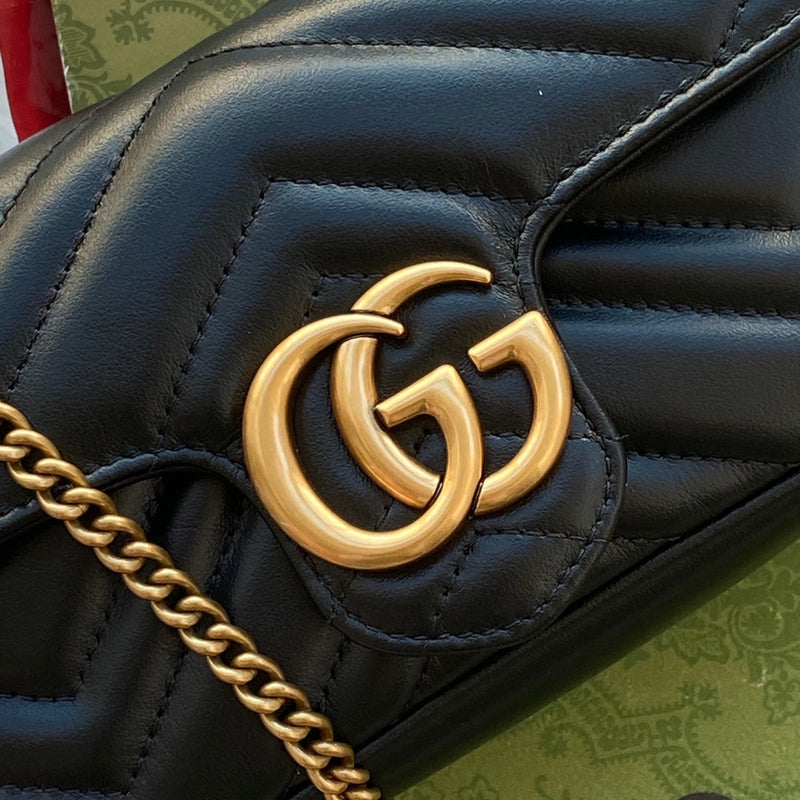 Bolsa Gucci GG Marmont Matelassê Pequena