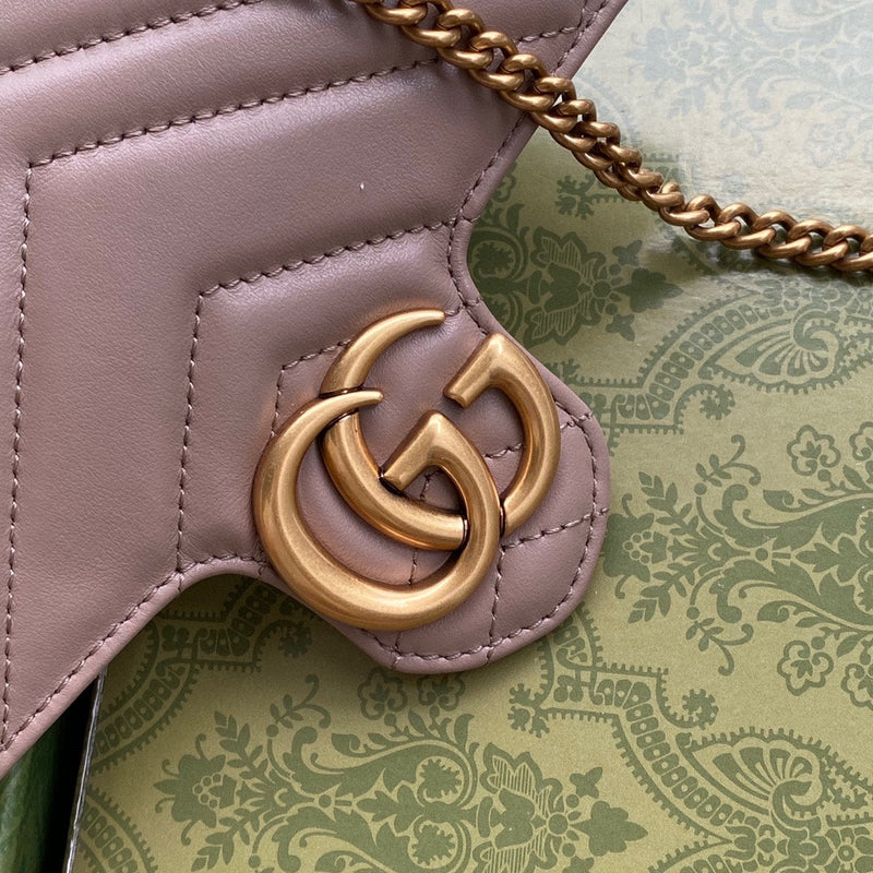 Bolsa Gucci GG Marmont Matelassê Pequena