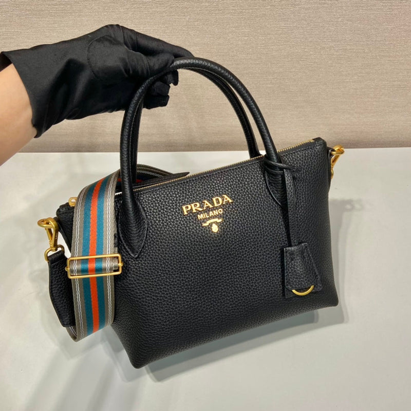 Bolsa Modelo Prada Daino Preta Italiana