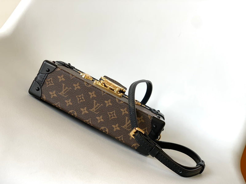 Bolsa Louis Vuitton Petite Malle