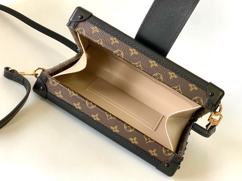 Bolsa Louis Vuitton Petite Malle