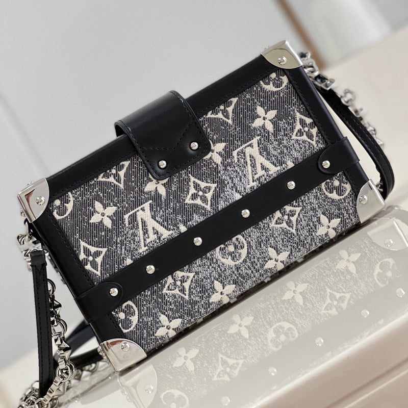 Bolsa Modelo Louis Vuitton  Petite Malle