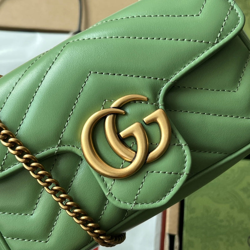 Bolsa Gucci GG Marmont Matelassê Pequena