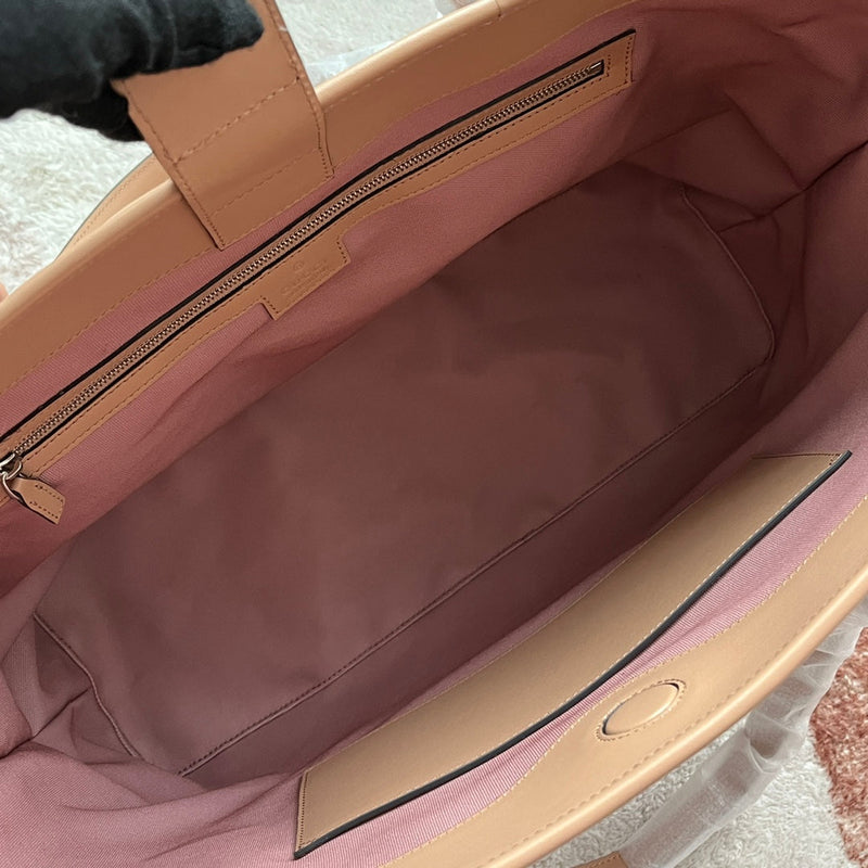 Bolsa Gucci Tote GG Marmont Grande